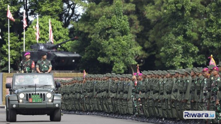 Pelatihan militer untuk Sarjana Penggerak Pembangunan Indonesia